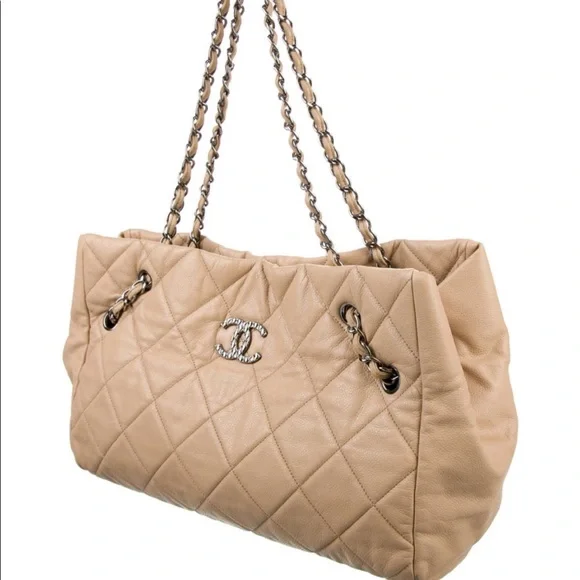 Chanel bag - Picture 3 of 7